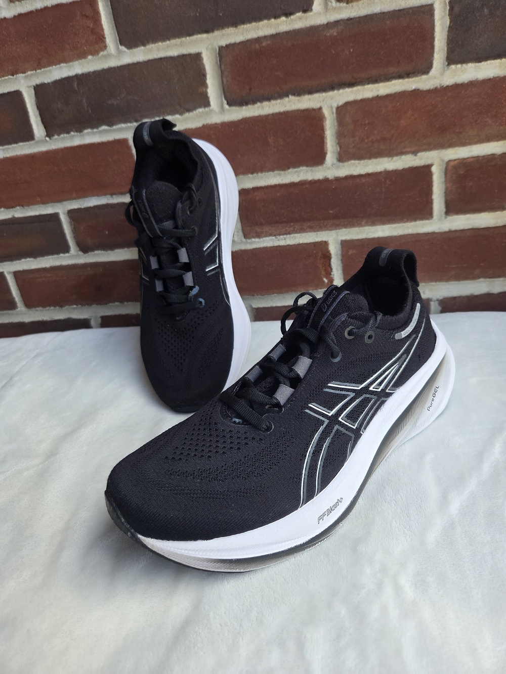 Asics Black and White Men’s Running Shoes
